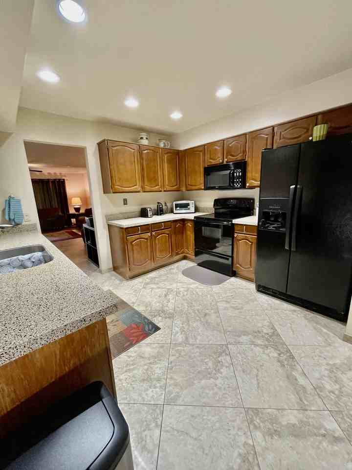 9126 W Kimberly Way - Photo 6 of 21