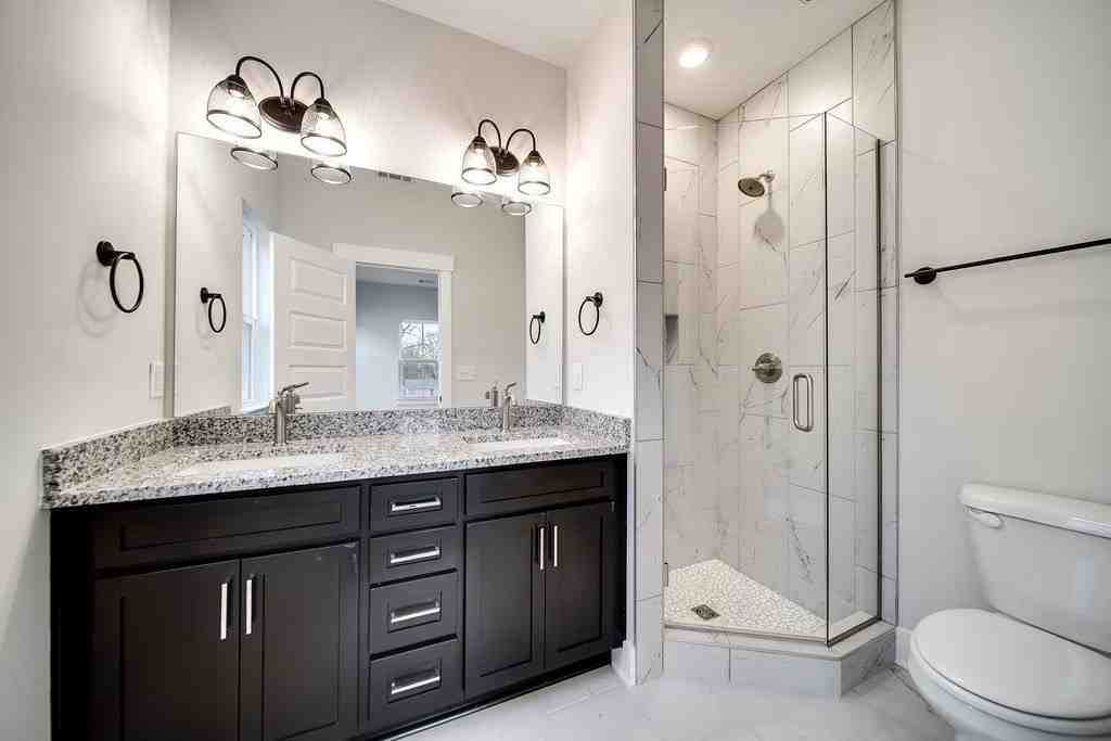 2009 23rd Ave N #C - Photo 3 of 7
