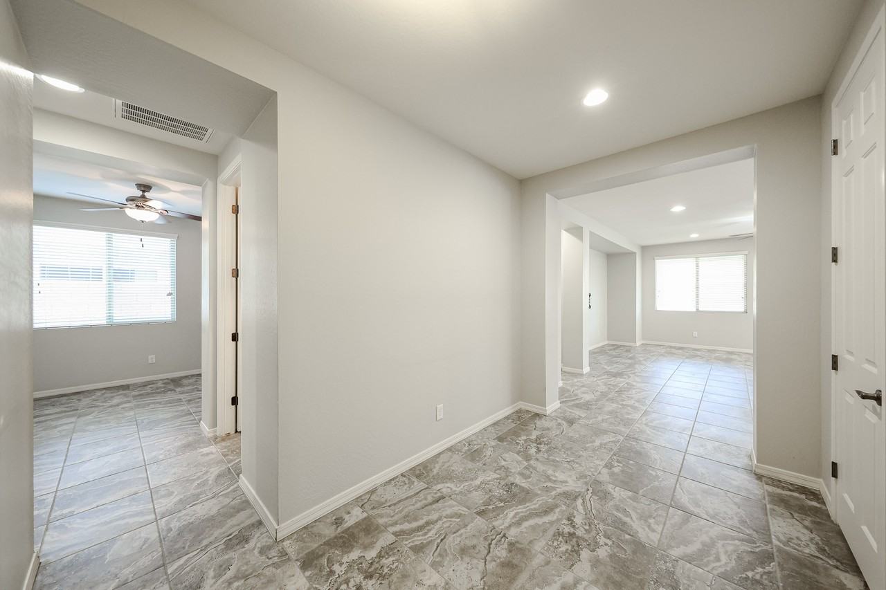 1166 W Fir Tree Rd - Photo 5 of 37