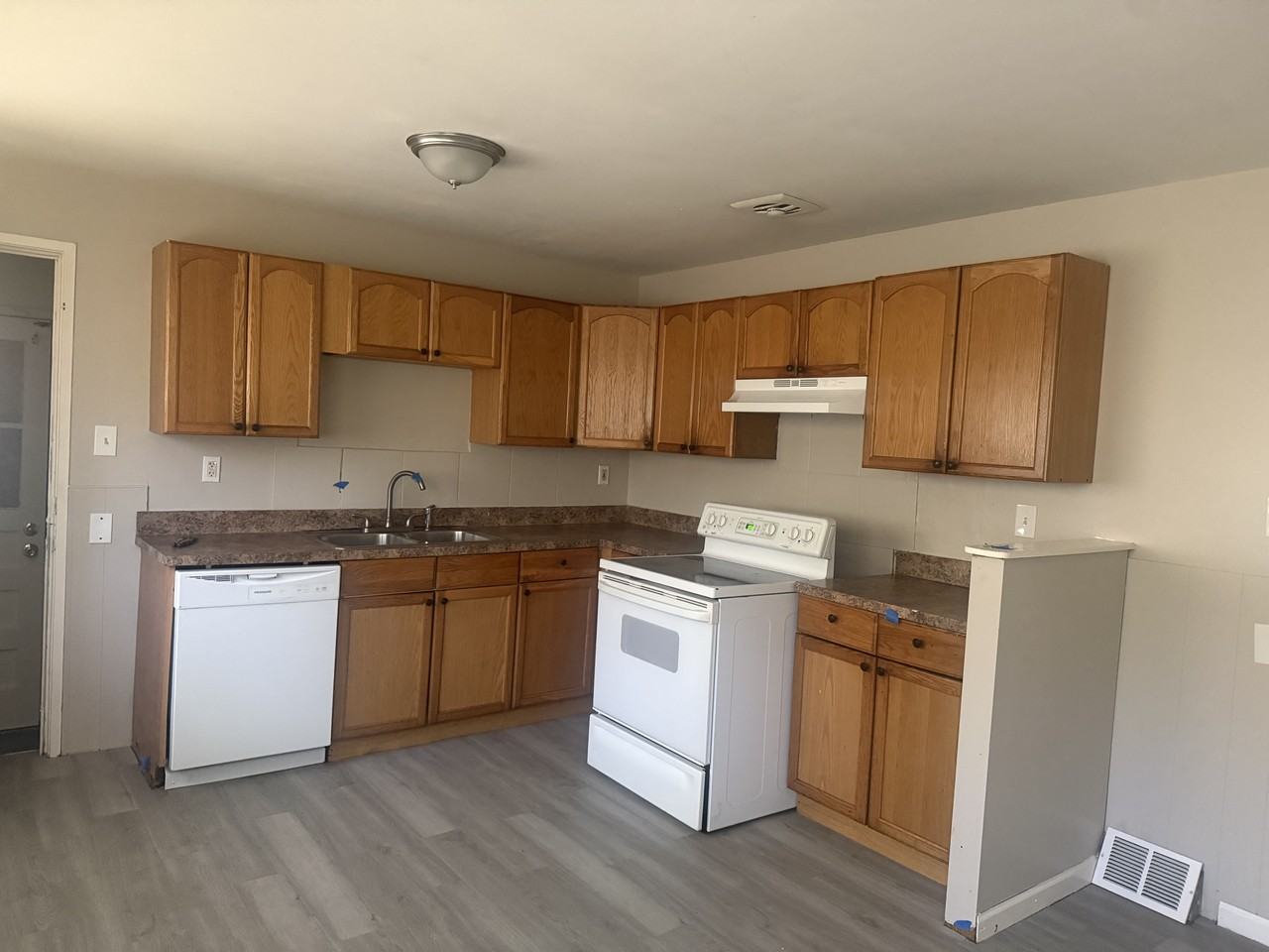 10311 Nashua Dr - Photo 3 of 8