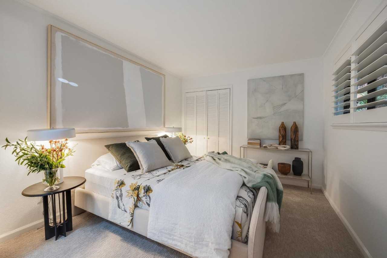108 Stanford Way - Photo 6 of 11