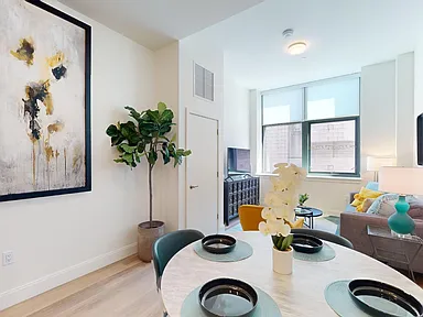 1079 Commonwealth Ave - Photo 3 of 8