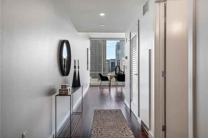 909 5th Ave #1904 - Photo 4 of 14