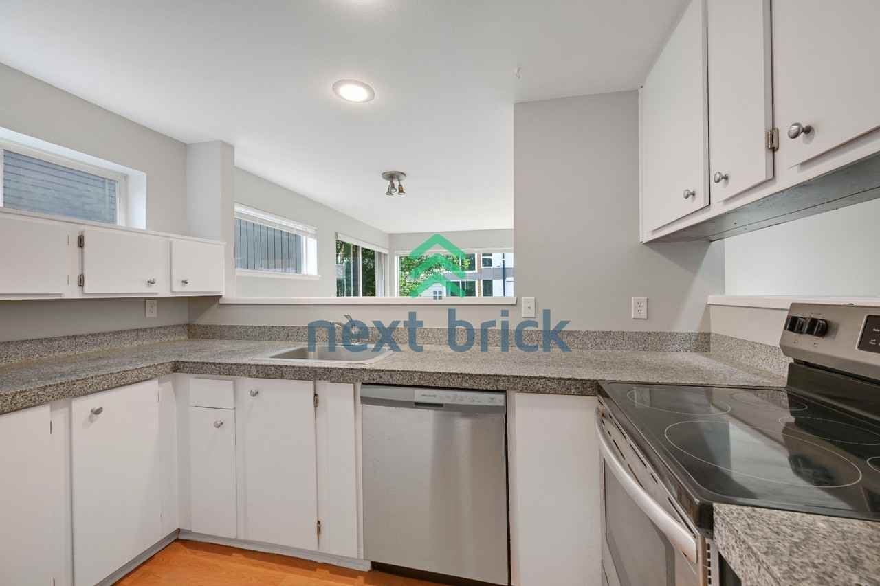 2243 14th Ave W #C - Photo 4 of 18