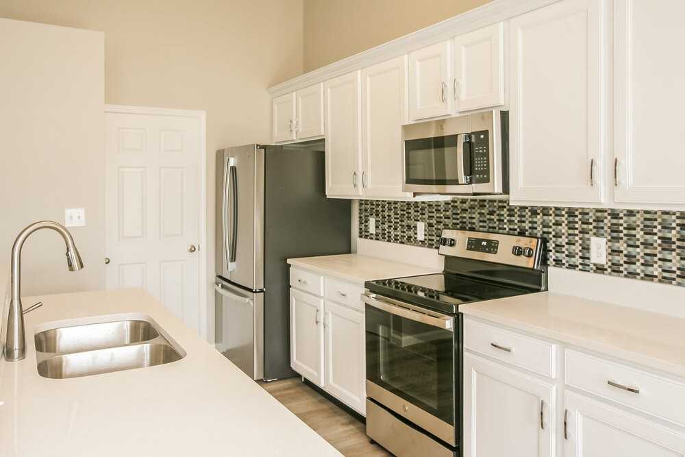 4557 Walcott Dr - Photo 6 of 16