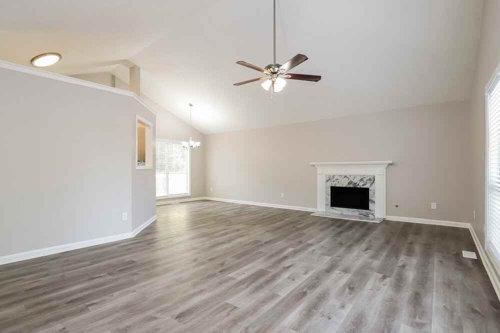 1393 Richland Creek Trl - Photo 4 of 17