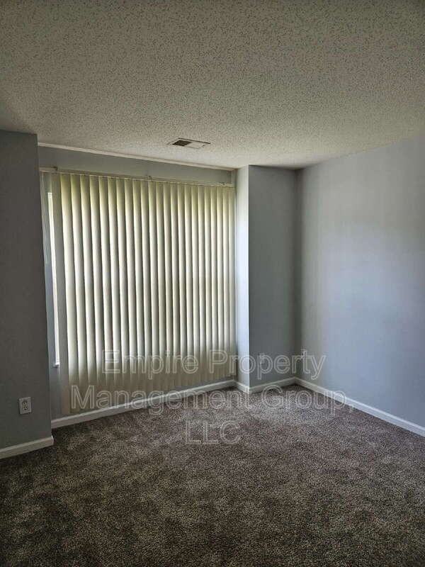 401 Dukes Hill Rd - Photo 5 of 21