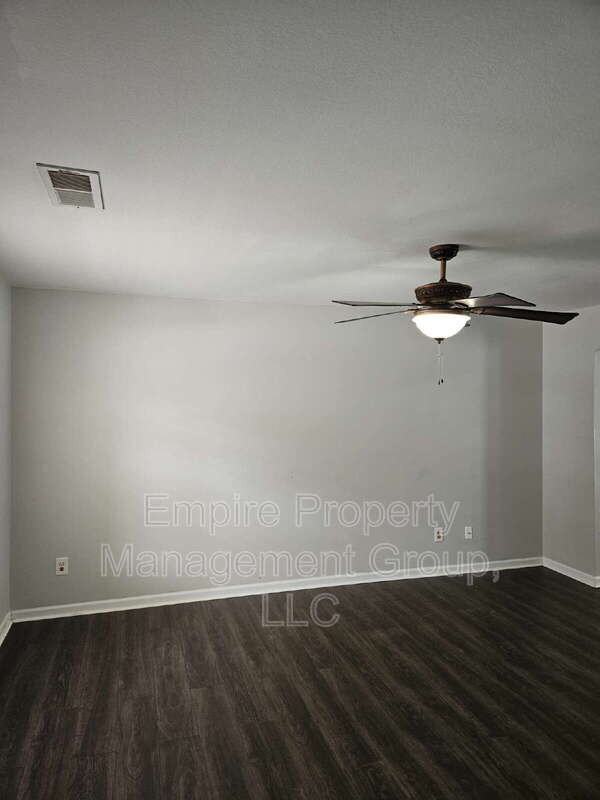 216 Sunday Silence Ln - Photo 3 of 22