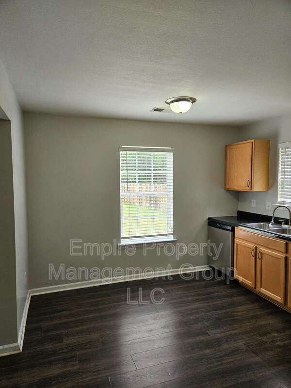 216 Sunday Silence Ln - Photo 7 of 22