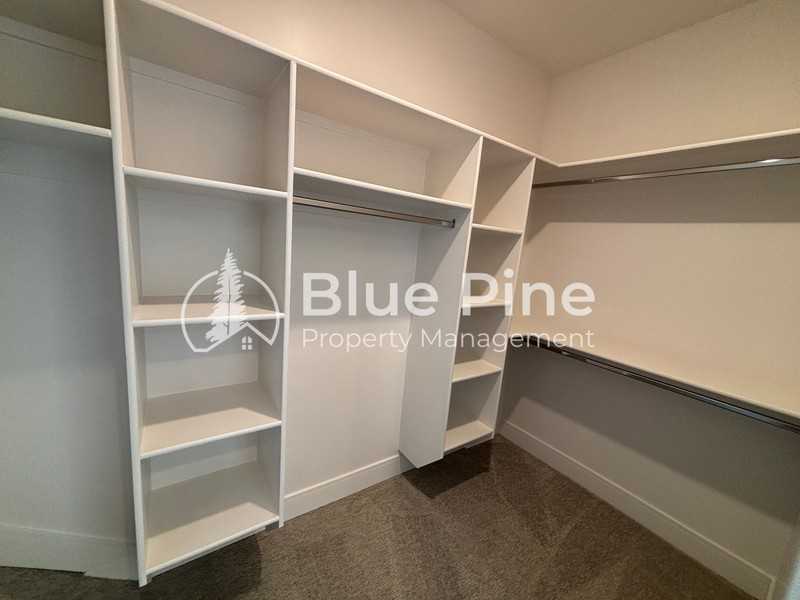 477 Easy St #1 - Photo 5 of 20