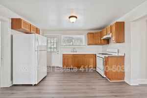 featured image of 803 Vermont Ave