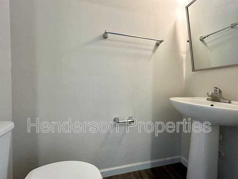 5309 Merwyn Ave - Photo 7 of 23