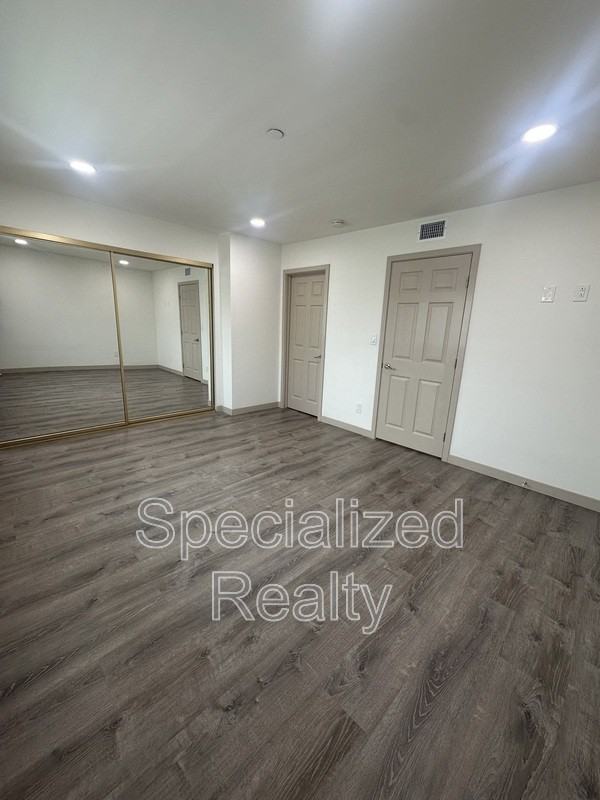 115 W Cypress St #8 - Photo 6 of 14