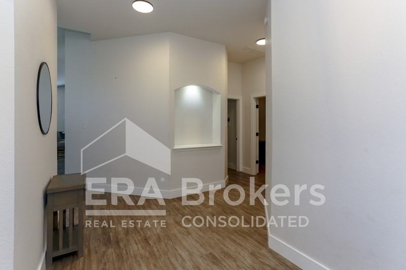 6110 Melanie Dr - Photo 3 of 28