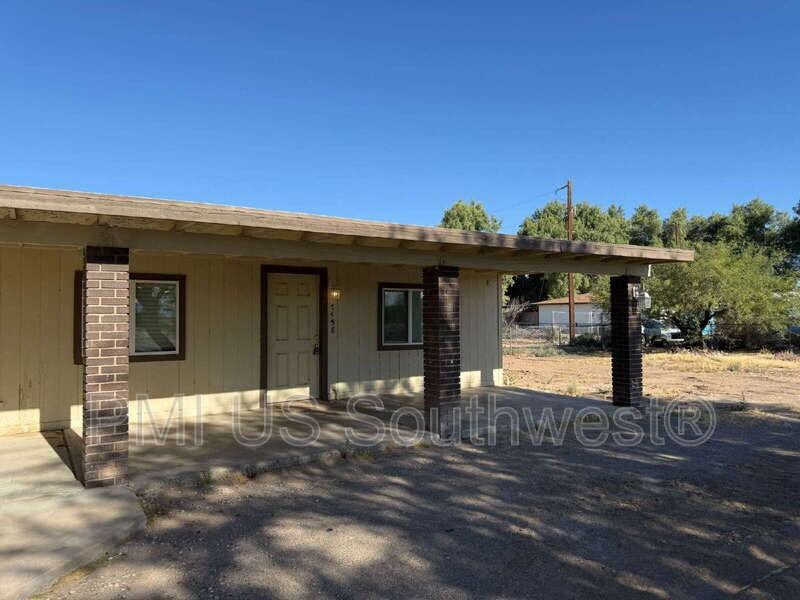 7458 S Mountain View Rd - Photo 2 of 29