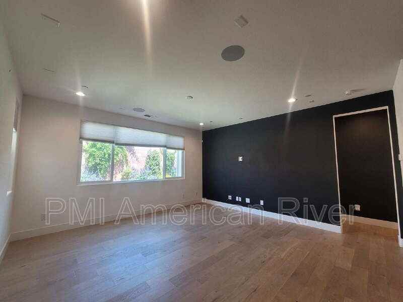 12773 Tower Beach Way - Photo 3 of 26