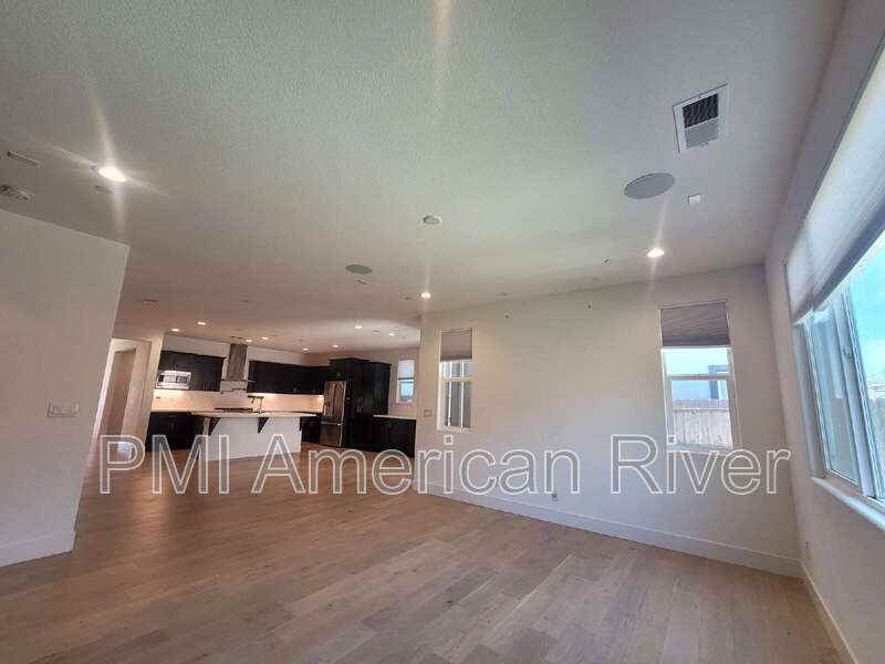 12773 Tower Beach Way - Photo 6 of 26