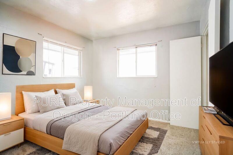 1049 Se Walnut St #7 - Photo 3 of 19