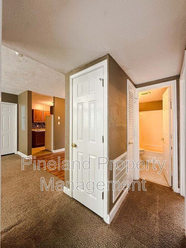 307 Bradford Ave #2 - Photo 4 of 10