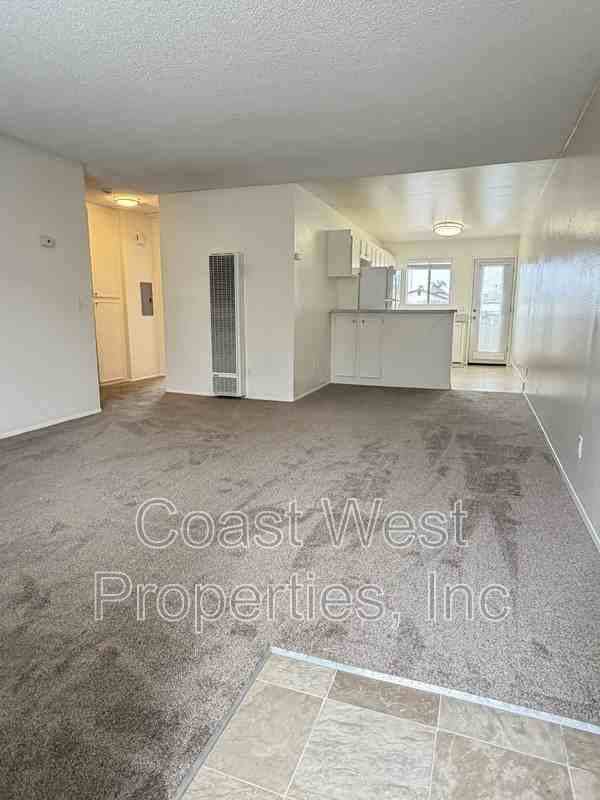 495 Chestnut Ave - Photo 2 of 19