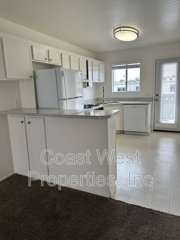 495 Chestnut Ave - Photo 7 of 19