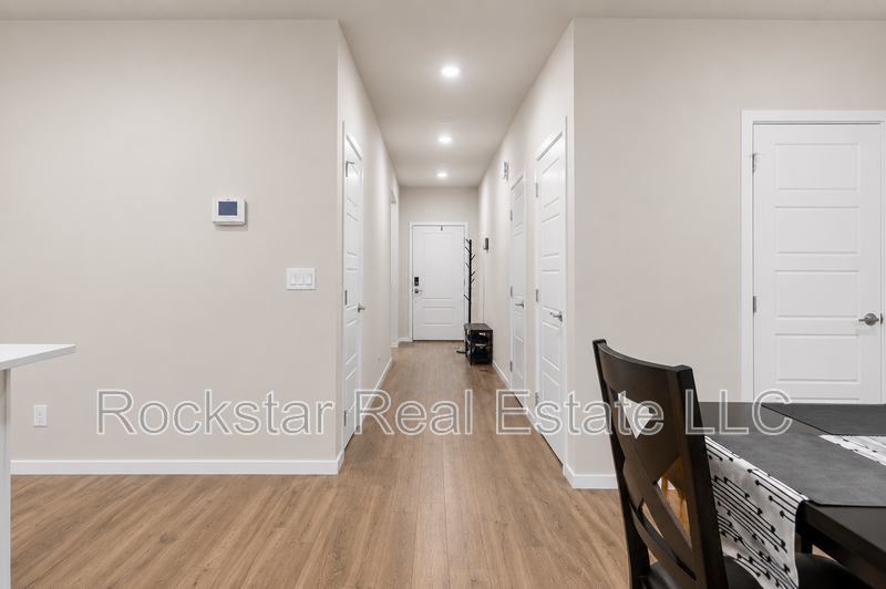 8215 S Avery Rd - Photo 7 of 25