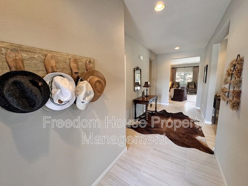 5245 E La Campana Dr - Photo 4 of 47
