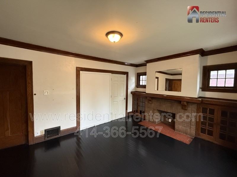 3908 N 6th St - Photo 3 of 11