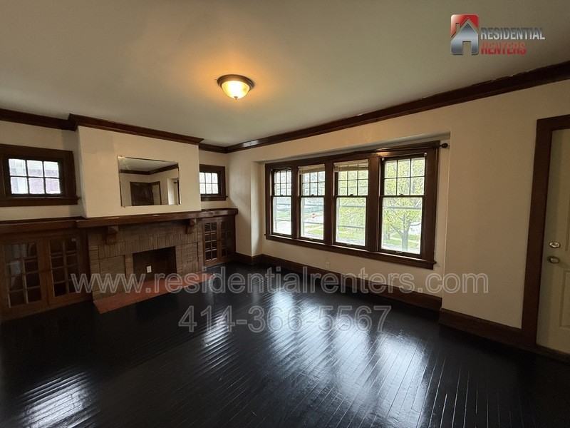 3908 N 6th St - Photo 4 of 11