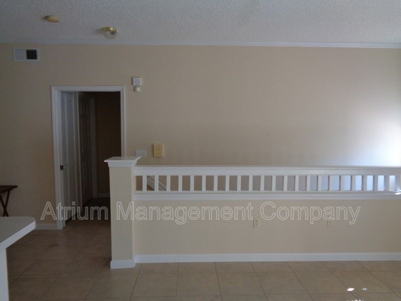 323 Arbor Lakes Cir - Photo 3 of 13