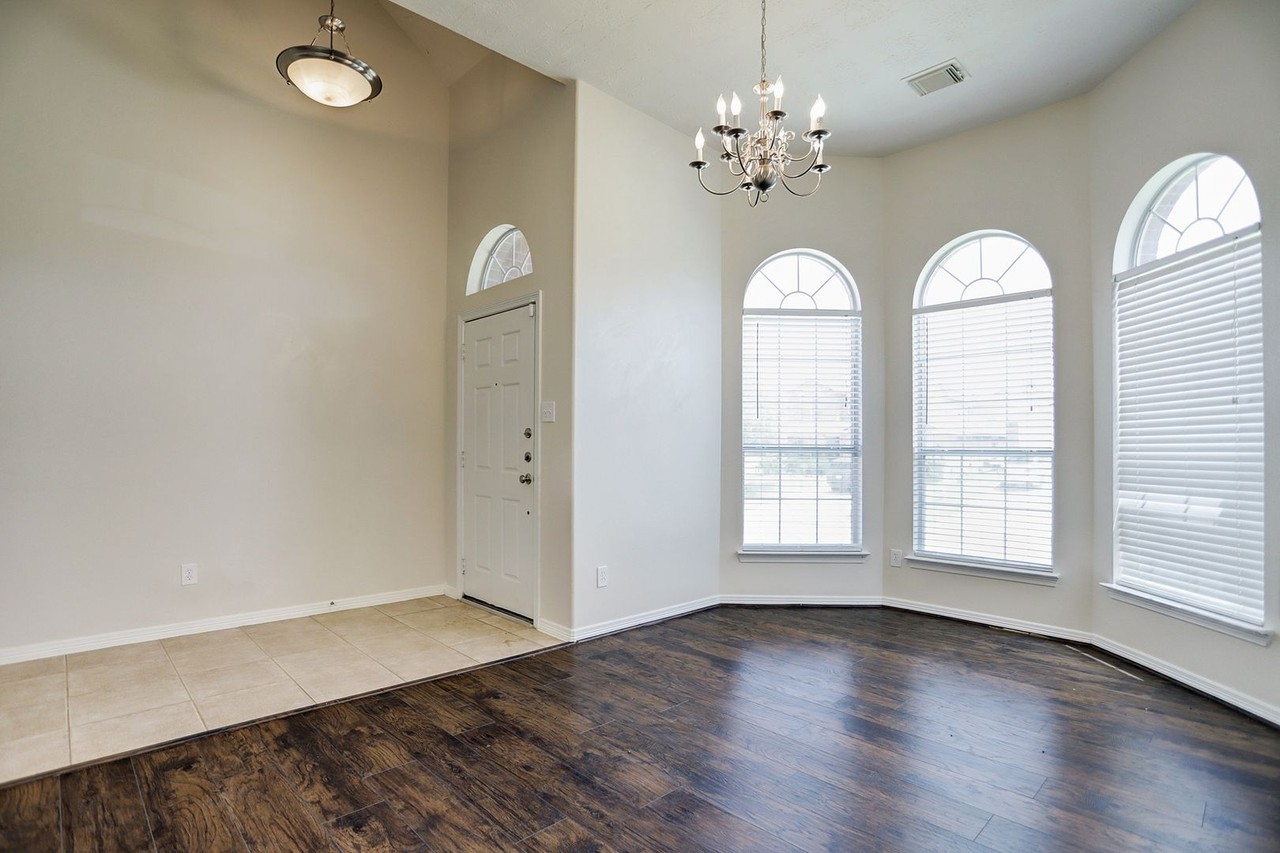 2309 Perkins Crossing Dr - Photo 5 of 18