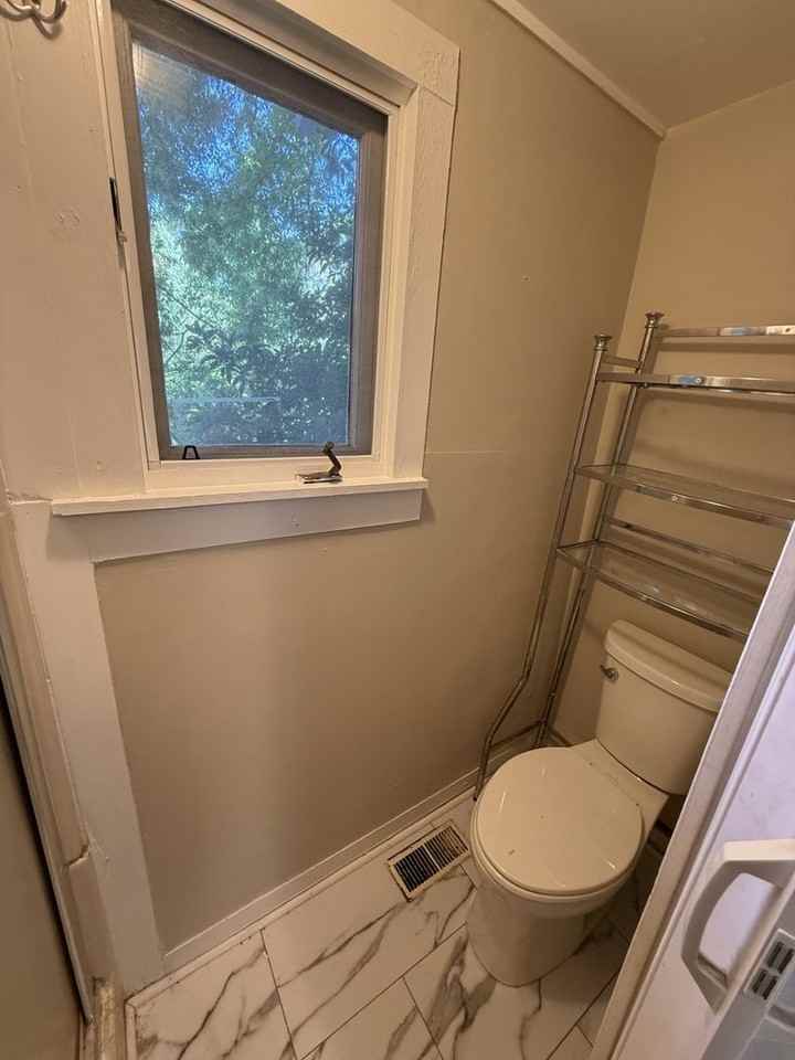 1617B Sunrise Ave - Photo 4 of 13