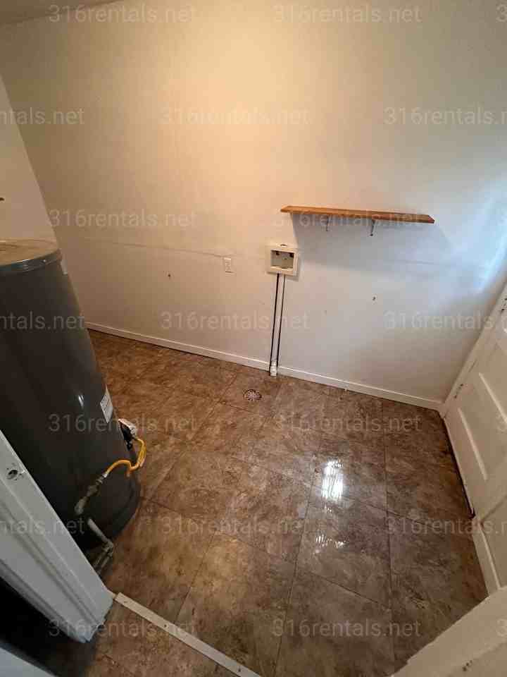 916-918 916-918 N Dellrose - 916 N Dellrose - Photo 2 of 11