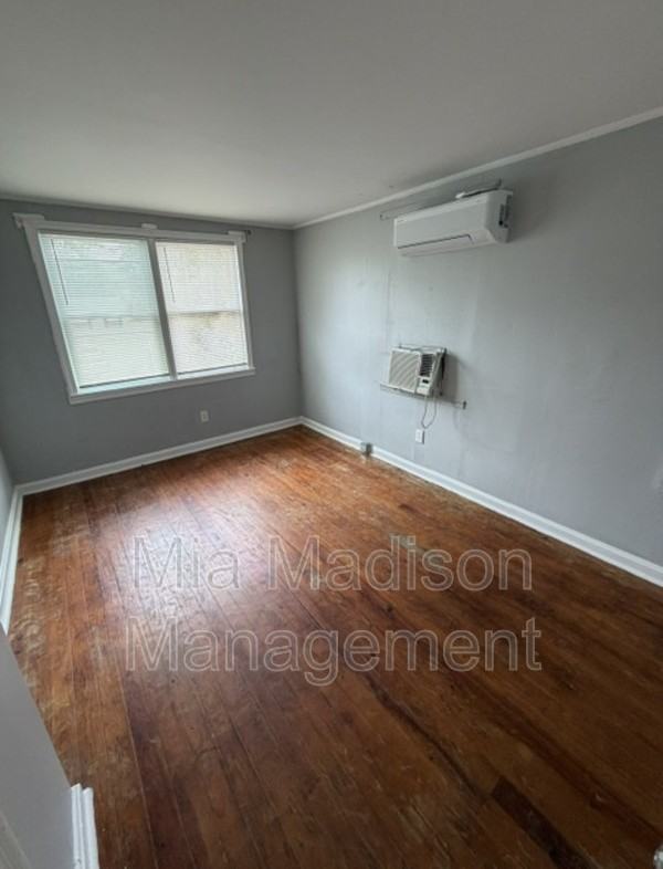 2017 Louisiana Ave - Photo 4 of 9