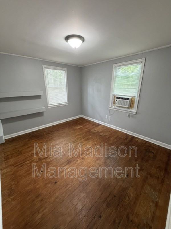 2017 Louisiana Ave - Photo 5 of 9