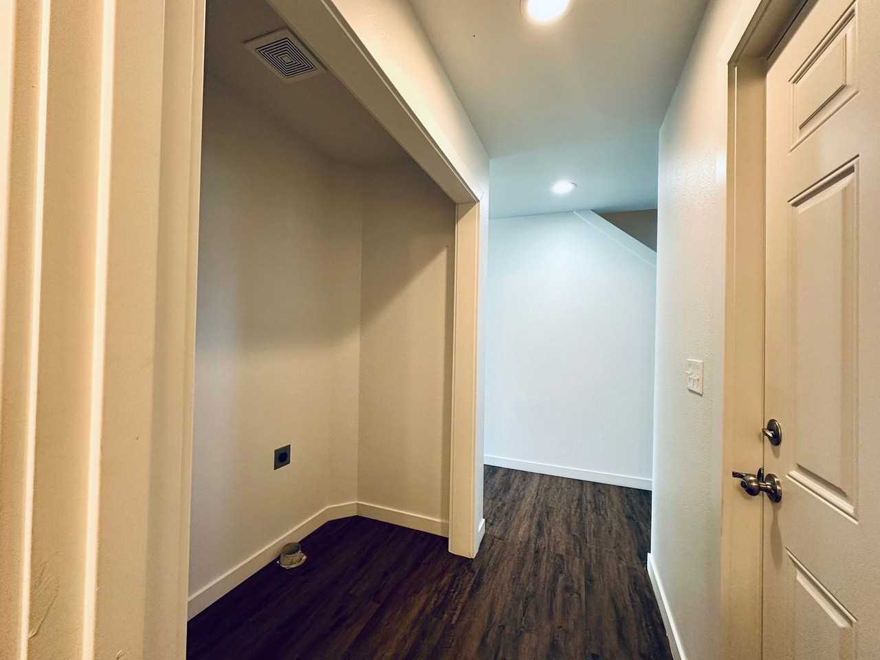 1280 44th Ave - Photo 6 of 20