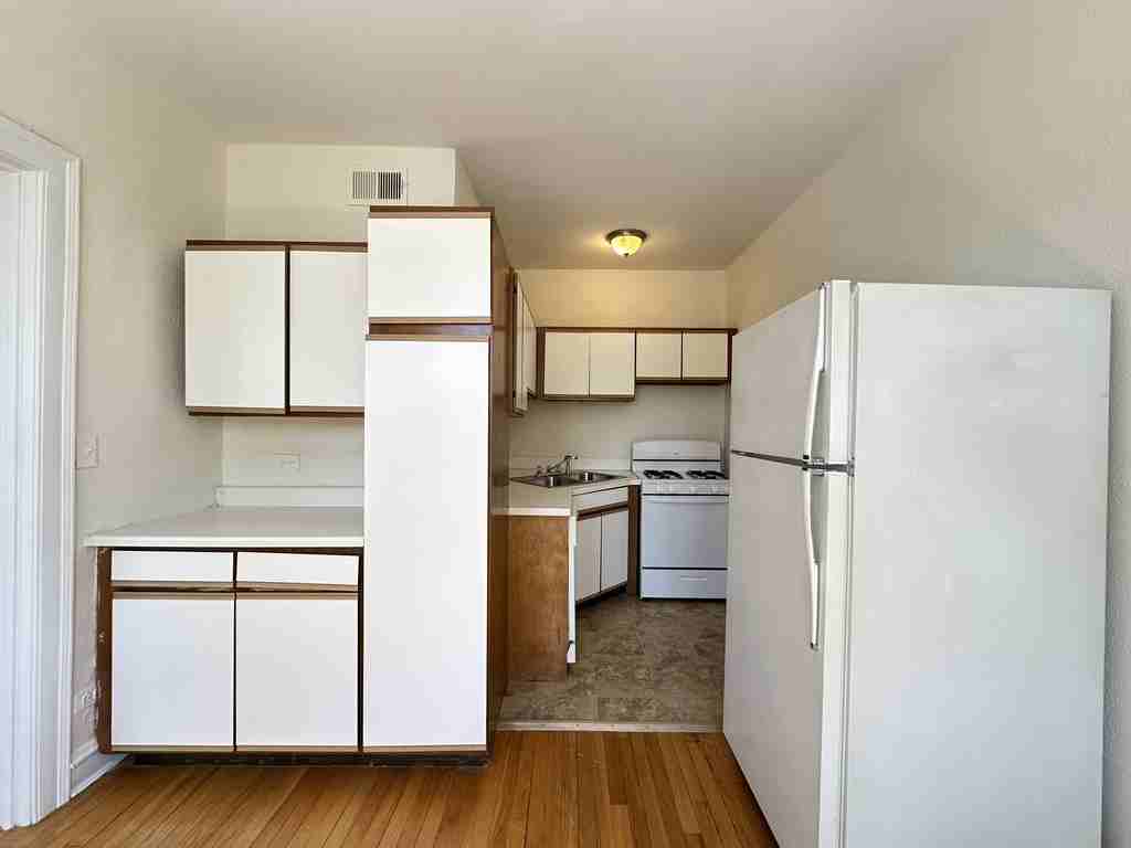 343 Park Ave #07 - Photo 2 of 21