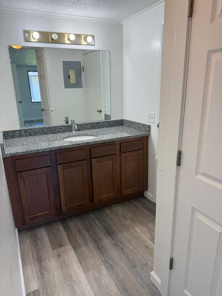 336-346 N 40th - Photo 7 of 25