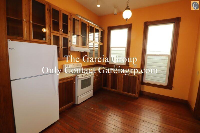 3325 S Kelly Ave - Photo 3 of 46