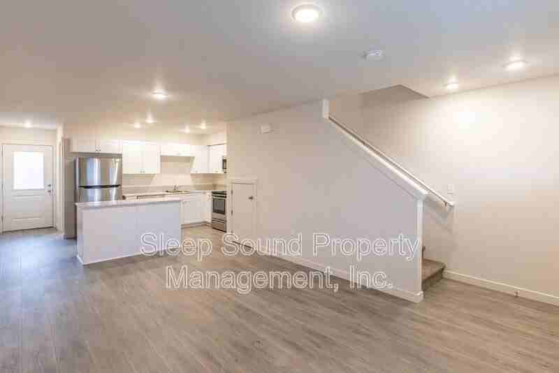 100 N 7th Ave #A - Photo 3 of 9