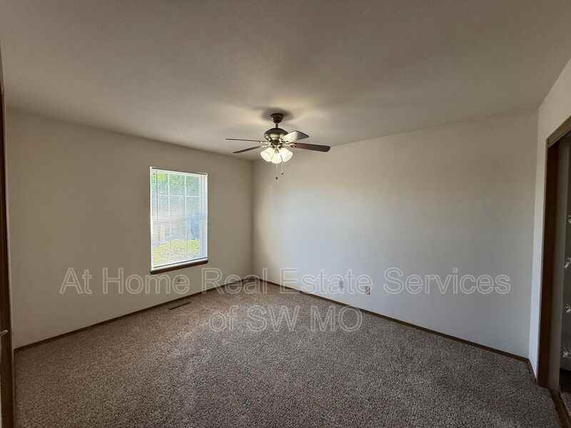 881 N 22nd St - Photo 7 of 10