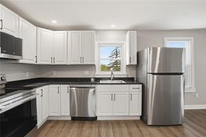 featured image of 188 Division St ##3f