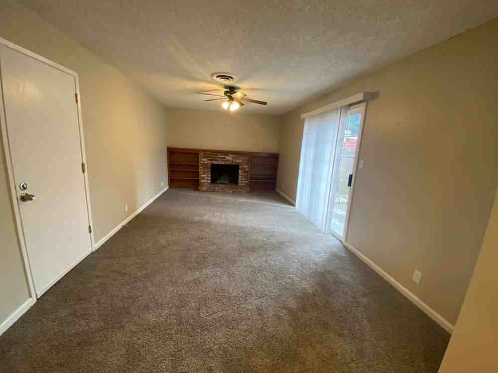 1337 Reserve Dr - Photo 7 of 9