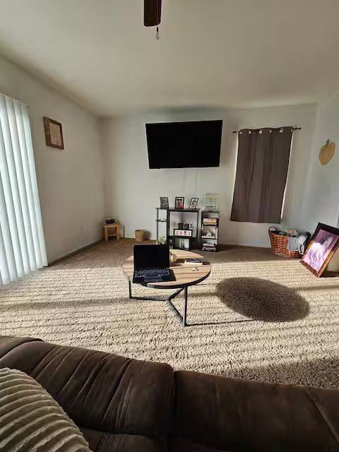 15112 Brown Ln - Photo 7 of 10
