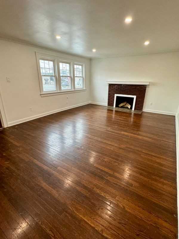 8 Plymouth St - Photo 2 of 36