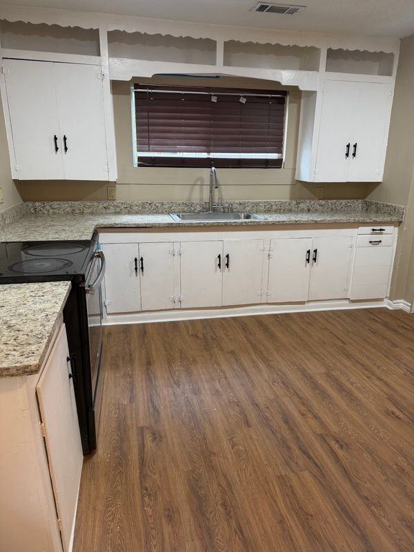 2821 Stone Rd - Photo 2 of 6