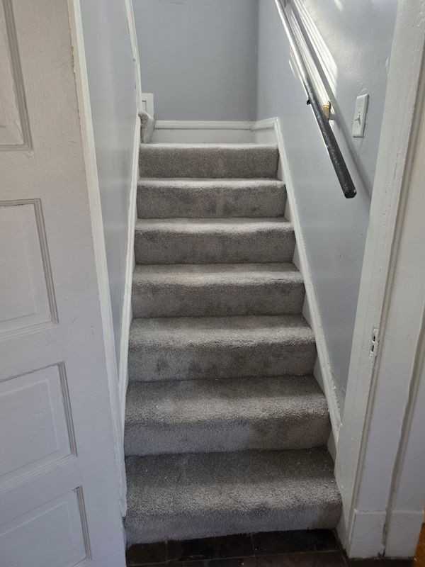 7748 S Saginaw Ave - Photo 5 of 6