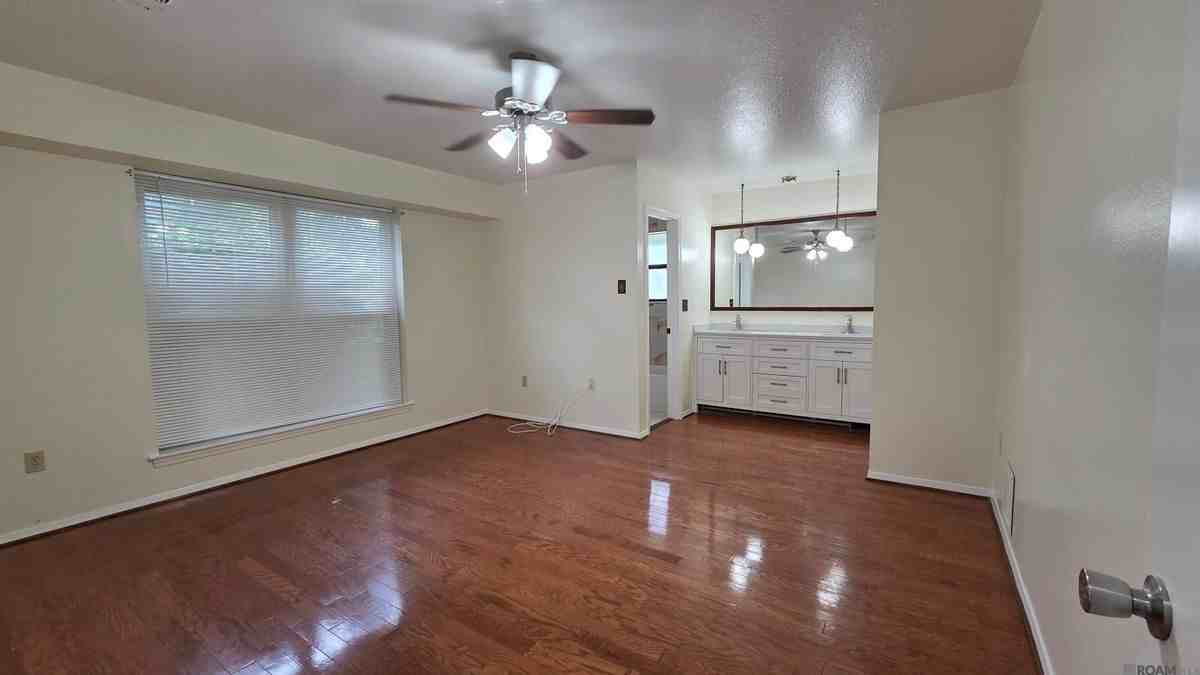 9144 High Point Rd - Photo 7 of 24