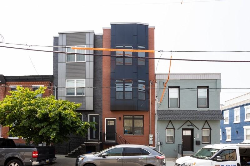 1428 S 23rd St - Photo 4 of 23