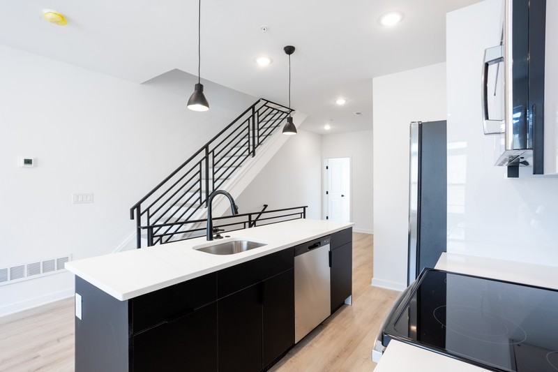 1428 S 23rd St - Photo 6 of 23